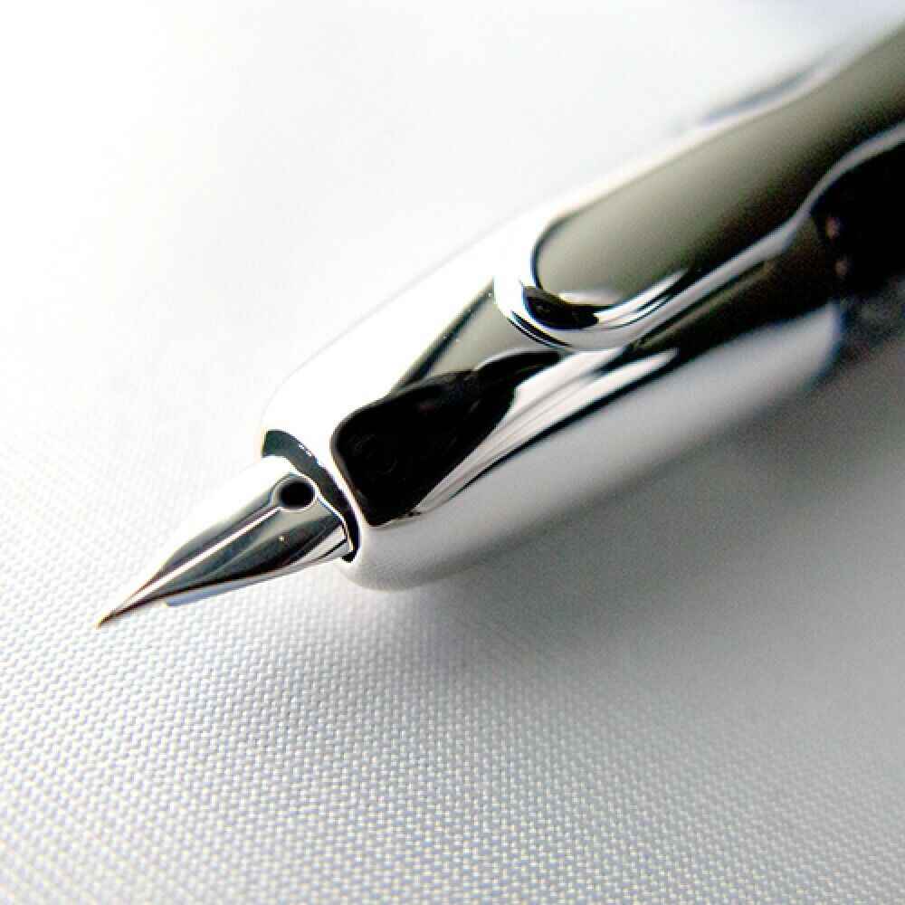 Pilot Capless ( M / B ) Lacquer Black CT Fountain Pen