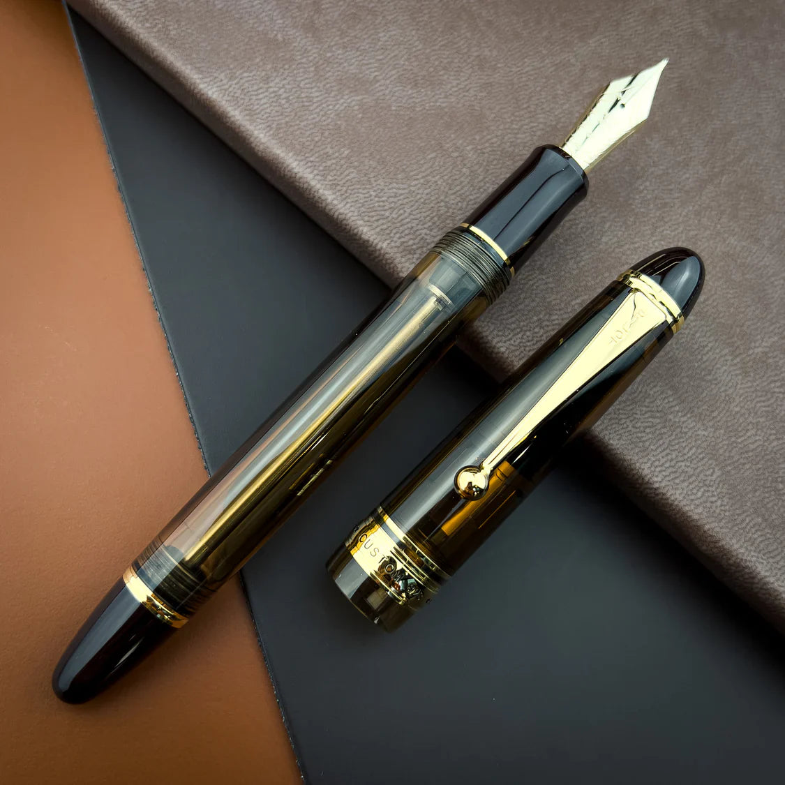 Pilot - Custom 823