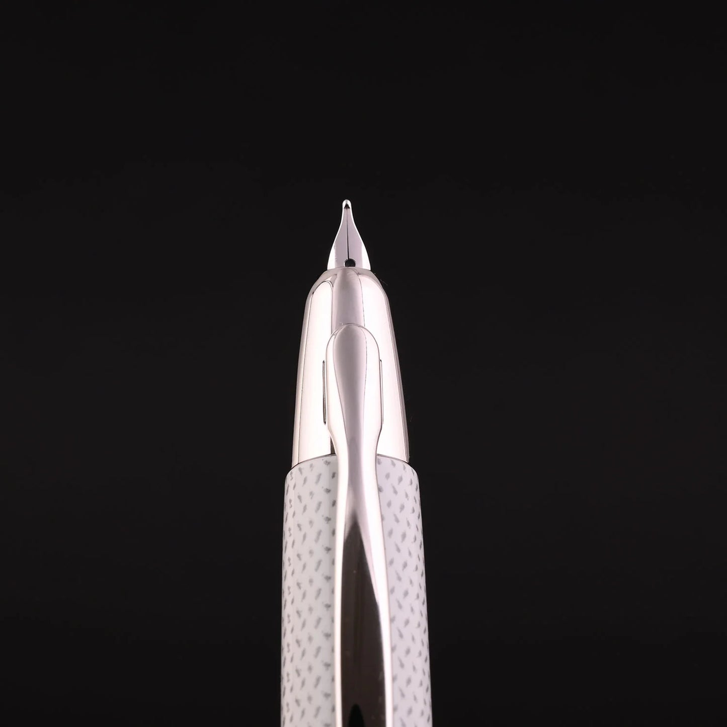 Pilot Capless ( M / B ) Kasuri White CT Fountain Pen - Al Qalam