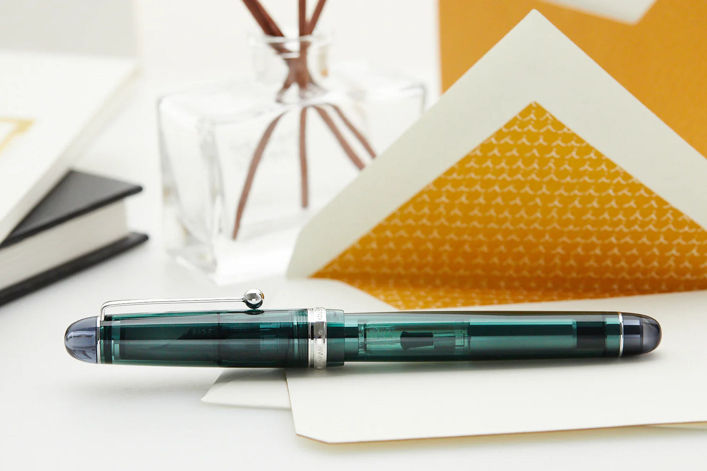 Pilot Custom 74 (M / B) Tinted Green Fountain Pen - Al Qalam