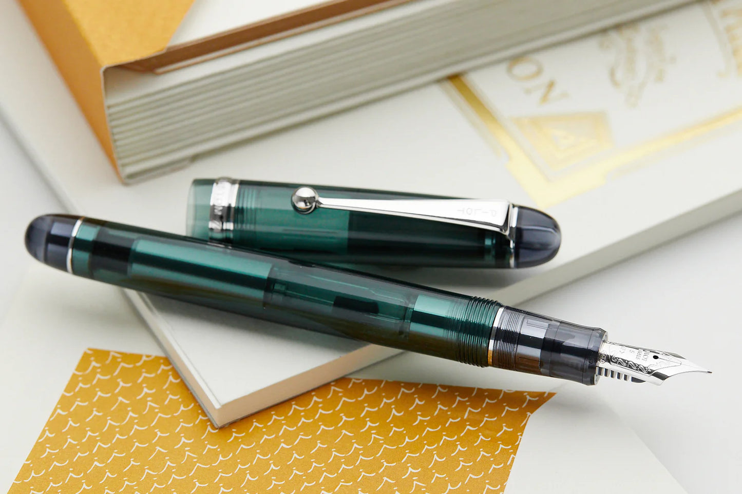 Pilot Custom 74 (M / B) Tinted Green Fountain Pen - Al Qalam