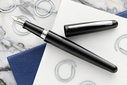 Pilot Fountain Pen Black Plain MR 01 - Al Qalam