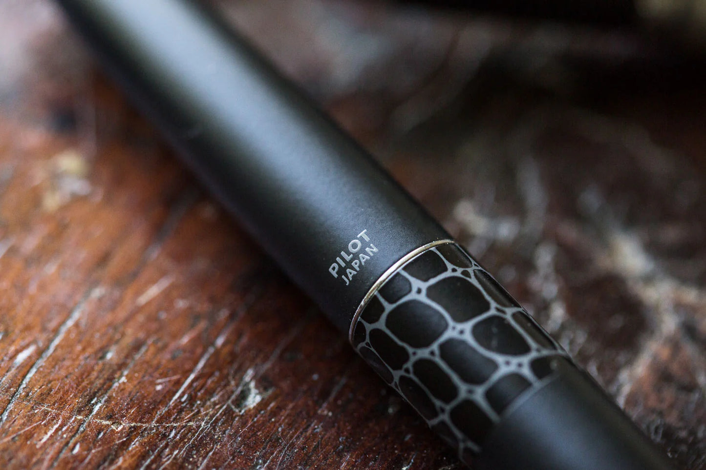 Pilot Fountain Pen Black Crocodile MR 01 - Al Qalam