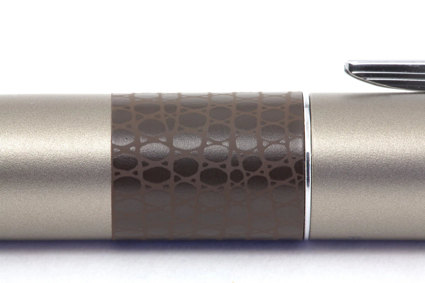Pilot Fountain Pen Gunmetal Lizard MR 01 - Al Qalam