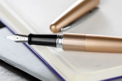Pilot Fountain Pen Golden Zigzag MR 01 - Al Qalam