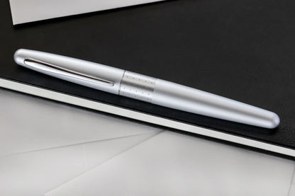 Pilot Fountain Pen Silver Dots MR 01 - Al Qalam