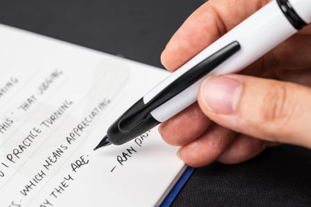 Pilot Capless ( M / B ) Matte White BT Fountain Pen - Al Qalam