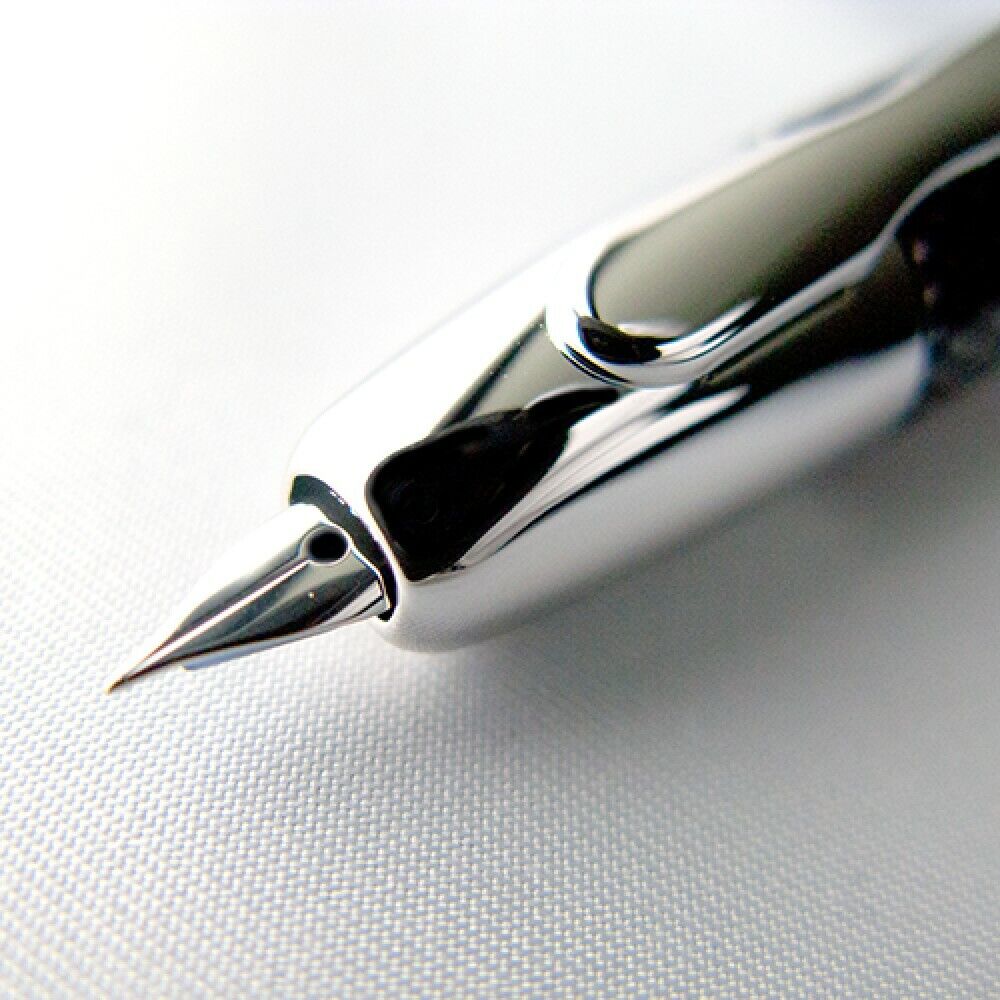 Pilot Capless ( M / B ) Lacquer Black CT Fountain Pen - Al Qalam